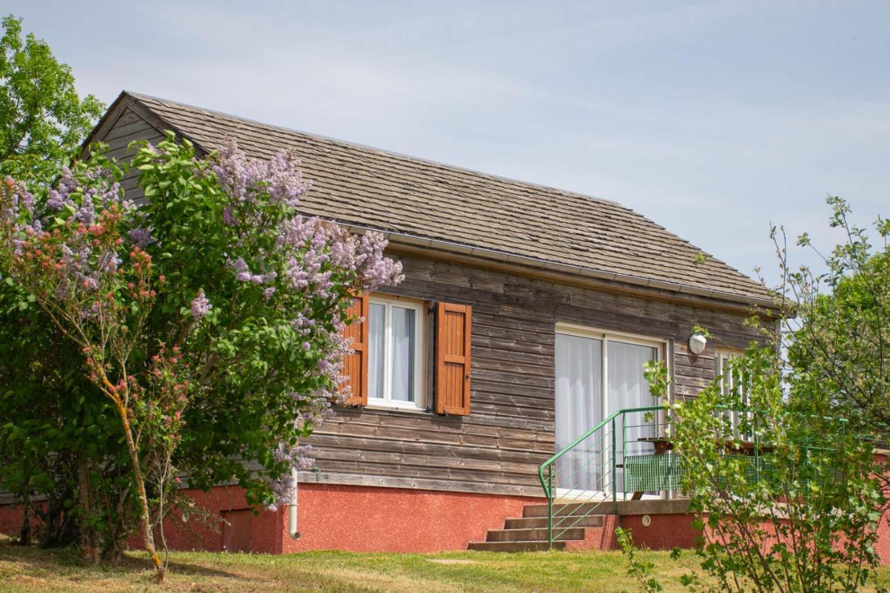 Les Chalets De La Vallee Du Bes Albaret-le-Comtal Ngoại thất bức ảnh